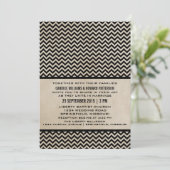 Ebony Chic Chevron Mariage Invitation (Debout devant)