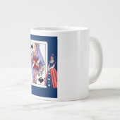 Échantillon de café dans une tasse reine belote (Devant droit)