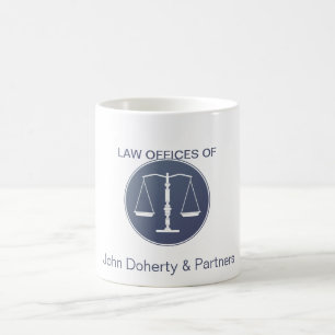 Échelles de tasse de justice