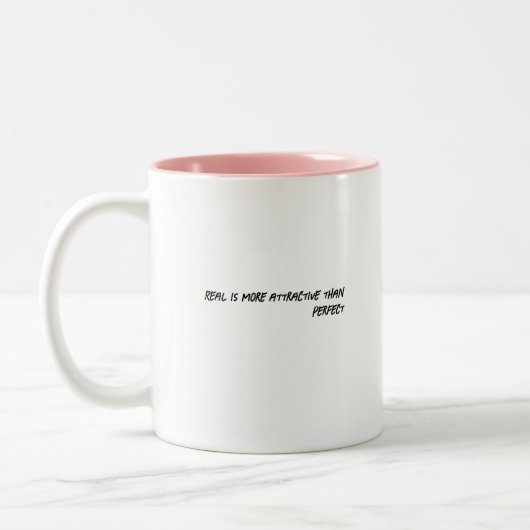 ECHT IS AANTREKKELIJKER -Funny Coffee Mok (Links)