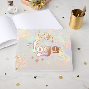 Echte folie bedrijf logo op opaal achtergrond gastenboek