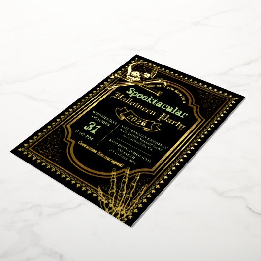 Echte Folie Gotische Zwarte Gouden Schedel Hallowe Folie Uitnodiging (Gedraaid)