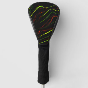 Echte groene en rode langgolvende sporen op zwart golfheadcover