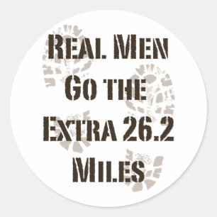 Echte Mannen gaan de extra 26,2 mijl Sticker