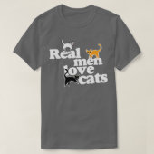 Echte mannen houden van katten t-shirt (Design voorkant)