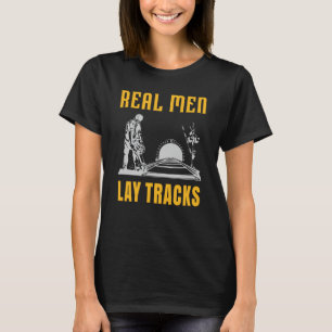 Echte mannen leggen sporen af t-shirt