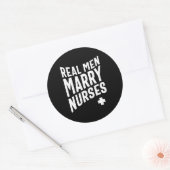 Echte Mannen Marry Nurses Ronde Sticker (Envelop)