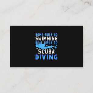 Echte scuba-duikende meisjes die door sommigen zwe visitekaartje