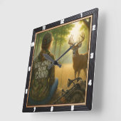 Echte vrouwen Camo Huntress Forest Vierkante Klok (Hoek)