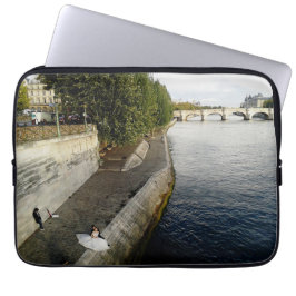 Echtpaar in Parijs Laptop Sleeve