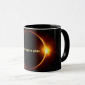 Éclipse solaire en action Black 11 oz Combo Mug (Devant droit)