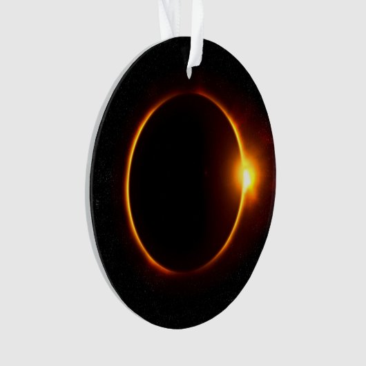 Éclipse solaire Sun foncé et lune (devant)