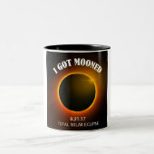 Éclipse solaire totale j'ai obtenu la tasse de (Centre)