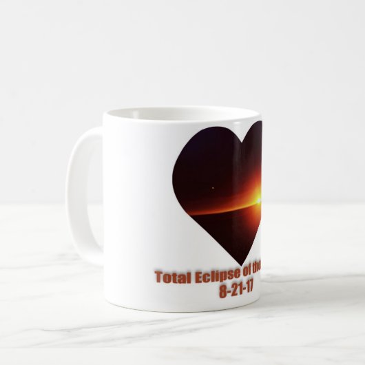 Éclipse totale de la tasse de café de coeur (Devant gauche)