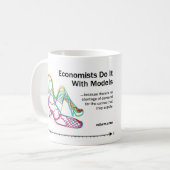 Economen doen het met modellen voor elementaire Mo Koffiemok (Voorkant links)