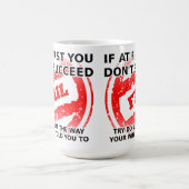 Écoutez votre tasse drôle d'épouse (Centre)