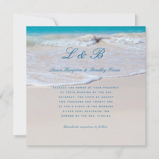 Écrit dans Sand Tropical Beach Wedding Invitation (Devant)