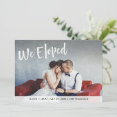 Écriture en blanc gras| On Eloped Photo Faire-part (Debout devant)