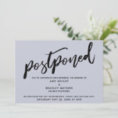 Écriture moderne Carte bleue Mariage reportée (Debout devant)