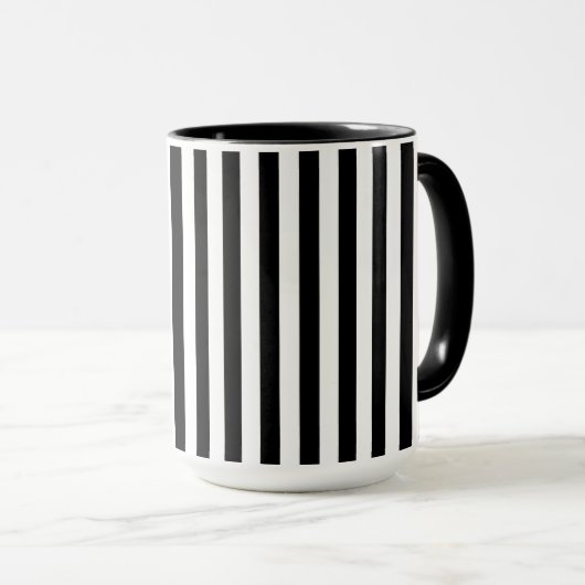 Écriture simple en noir et blanc Mug à deux tons (Devant droit)