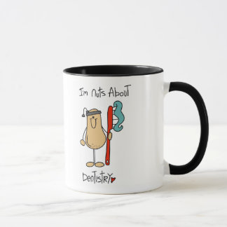 Écrous au sujet de tasse d'art dentaire