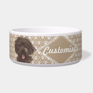 Écuelle beige de cuvette de Labradoodle de chien de