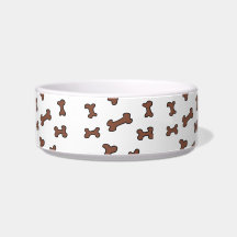 Un plat de grand chien avec le grand art là-dessus