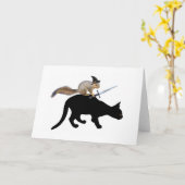 Écureuil avec épée sur carte de chat noir (Fleur jaune)