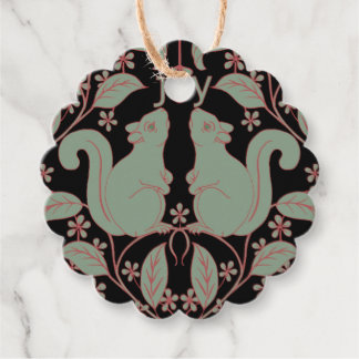 Écureuil avec fleurs Étiquette cadeau d'art festif