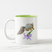 Écureuil avec Mug d'Iris sauvage (Gauche)