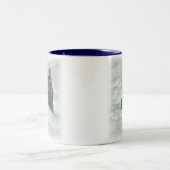 Écureuil dans la tasse de neige (Centre)