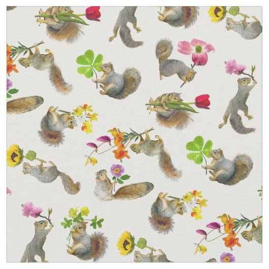 Écureuils avec le tissu de fleurs (Fermer)