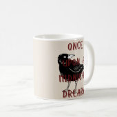 Edgar Allan Poe's The Raven Mug (Devant droit)