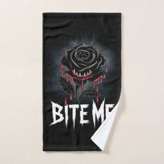 Edgy 'Bite Me' Design Rose gothique