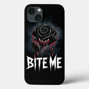 Edgy 'Bite Me' Gothic Roos Design iPhone 13 Hoesje