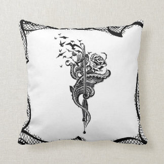 Edgy Lace Pen, Roos & Vogelillustratie Kussen