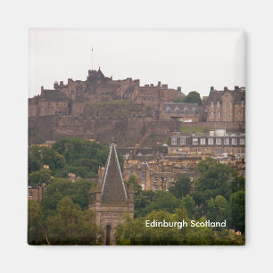 Edinburgh Castle in the Distance Personalize Magneet