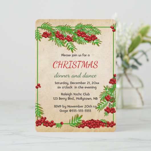 Editable Red Berries and Green Branches Christmas Kaart (Staand voorkant)