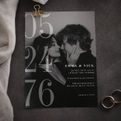 Editorial Bold Date Black White Wedding Invitation Kaart