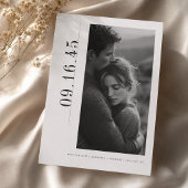 Éditorial Vertical Date Noir Blanc Save the Date