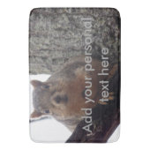 Eekhoorn kijkt naar je badmat (Voorkant Verticaal)