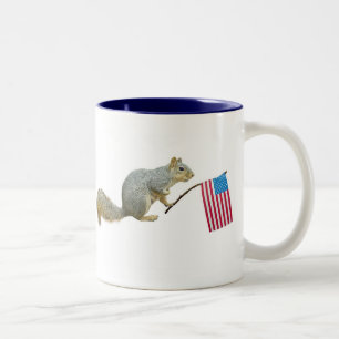 Eekhoorn met Amerikaanse vlag-Mok Tweekleurige Koffiemok