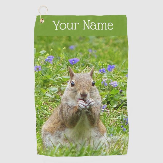 Eekhoorn tussen wilde Violetten Golfhanddoek (Voorkant)