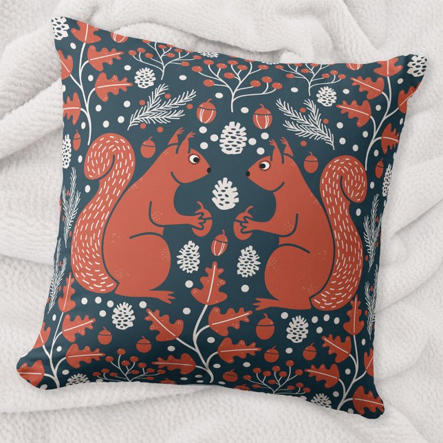 eekhoornbos kussen (Squirrel woodland forest art throw pillow)