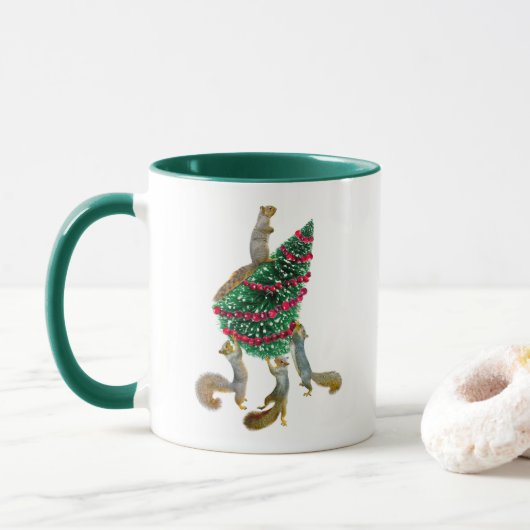 Eekhoorntjes met kerstboomstructuur Mok (Met donut)