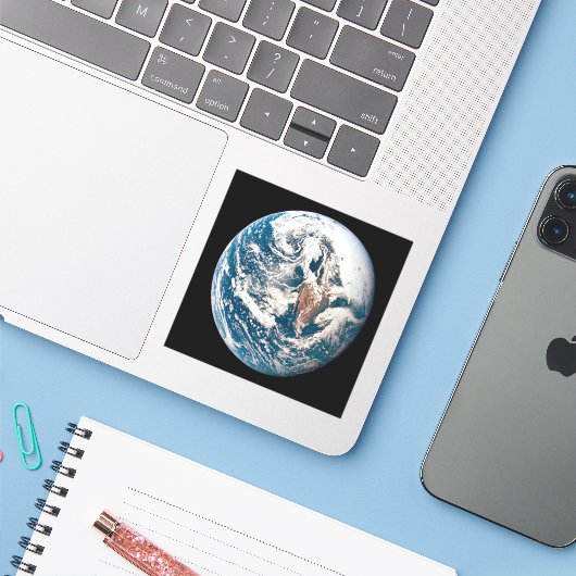 Een aarde van het Apollo 10 ruimteschip. Sticker (Laptop met iPhone)