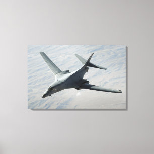 Een Amerikaanse luchtmacht B-1B Lancer op een geve Canvas Afdruk