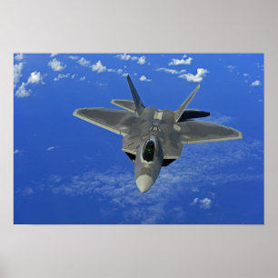 Een Amerikaanse luchtmacht F-22 Raptor in vlucht b Poster