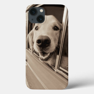 Een auto-raam uitsteken iPhone 13 hoesje