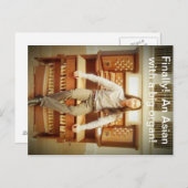 een Aziatisch met een groot orgaan Briefkaart (Voorkant / Achterkant)